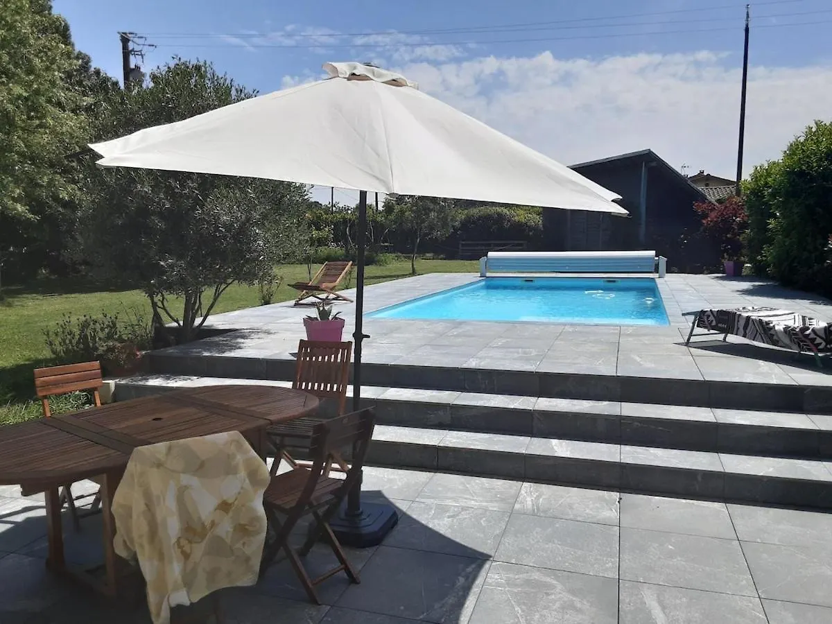 Large Country House With Pool And Garden Buzet-sur-Tarn 0*,  فرنسا